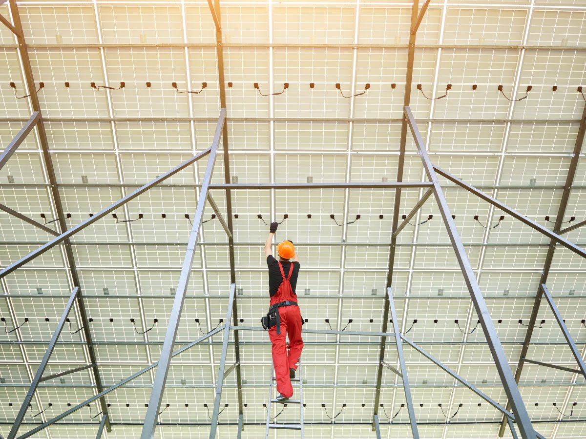 Solarpark KremSol Repair